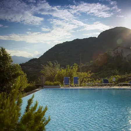 Aparthotel La Collina 3*