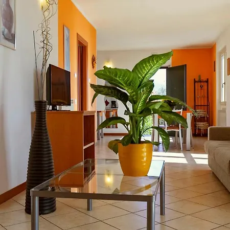 Aparthotel La Collina Vercana