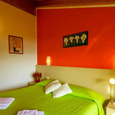 Aparthotel La Collina Vercana