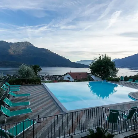 La Collina Aparthotel