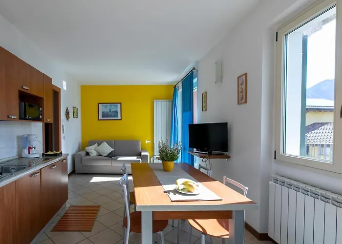 Aparthotel La Collina Vercana